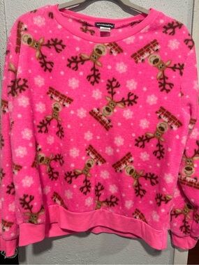 Weekending Reindeer Fleece Pullover in Pink Size Large Like New
